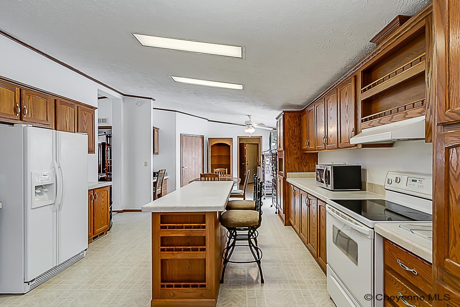 Cheyenne, Wyoming, 82009, United States, 3 Bedrooms Bedrooms, ,2 BathroomsBathrooms,Residential,For Sale,1826400