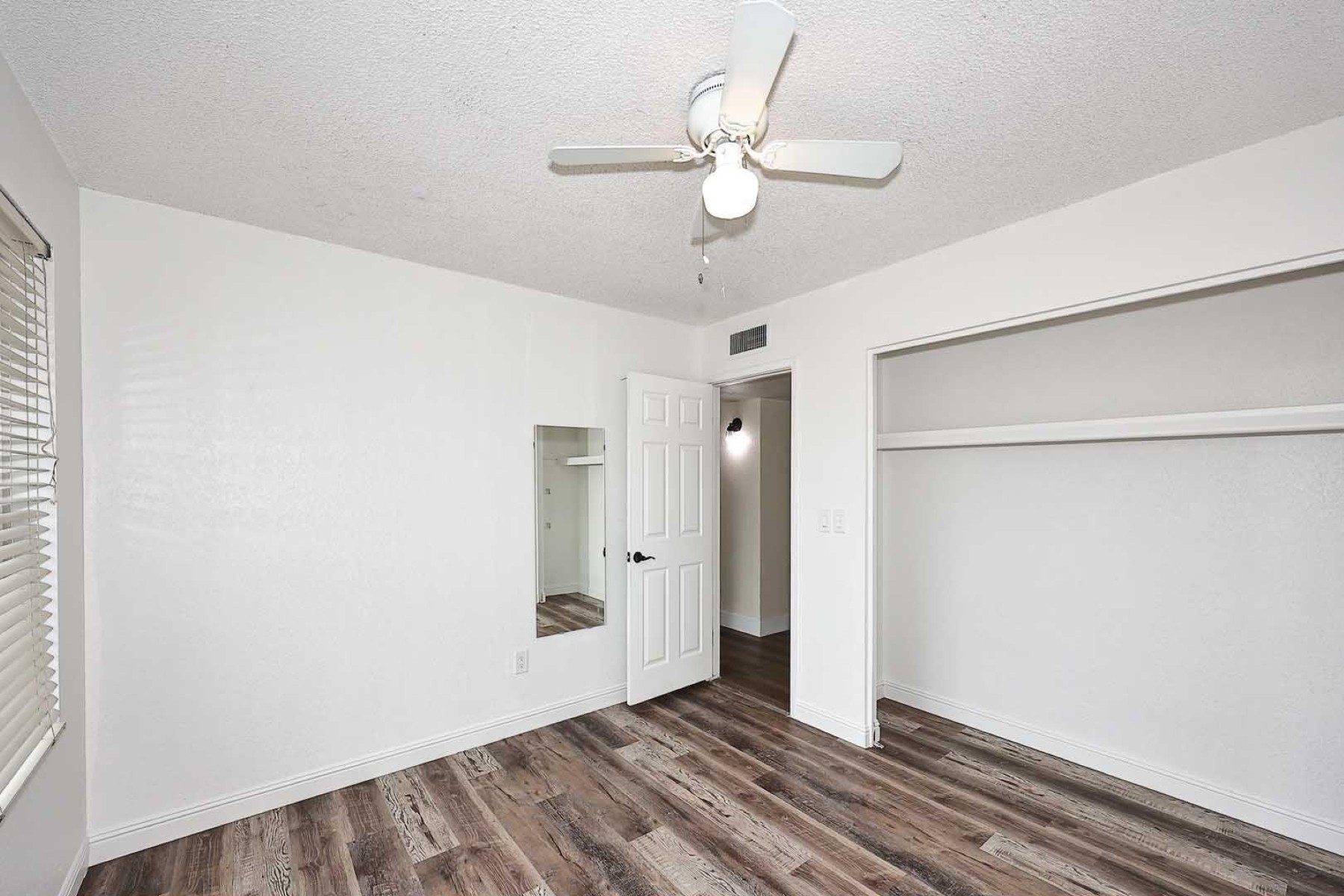  17640 N 1st Place¦Phoenix, AZ - 物件實景
