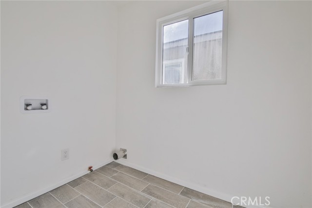 Los Angeles, California, 90002, United States, 3 Bedrooms Bedrooms, ,2 BathroomsBathrooms,Residential,For Sale,1986141