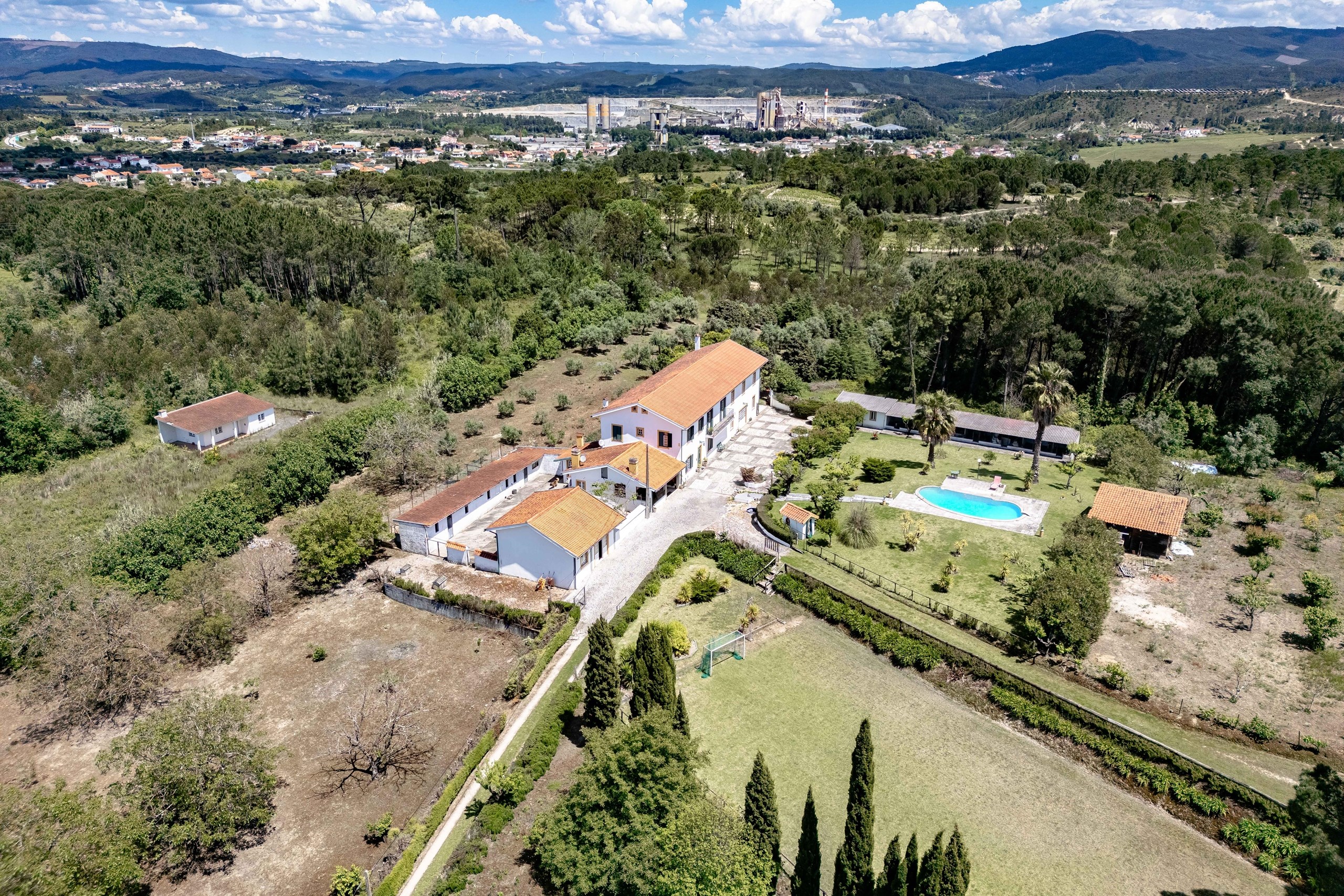 Coimbra, Coimbra, 3020-742, PT, 5 Bedrooms Bedrooms, ,3 BathroomsBathrooms,Residential,For Sale,1826993