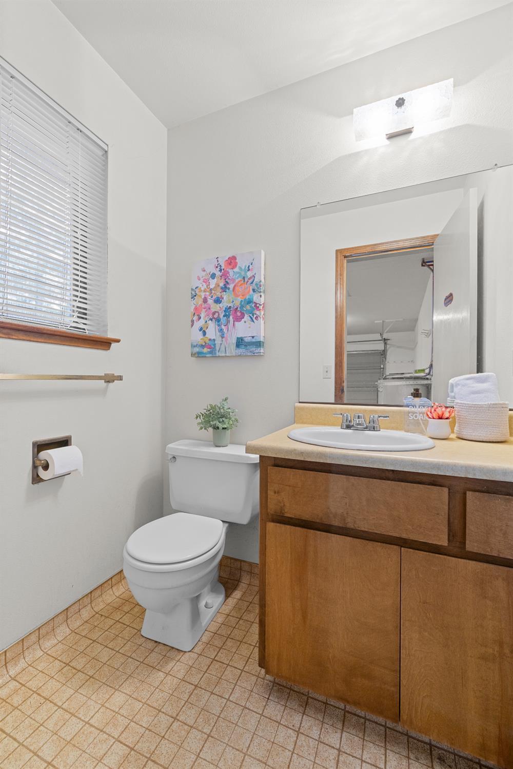 Grass Valley, California, 95949, United States, 3 Bedrooms Bedrooms, ,3 BathroomsBathrooms,Residential,For Sale,1992571