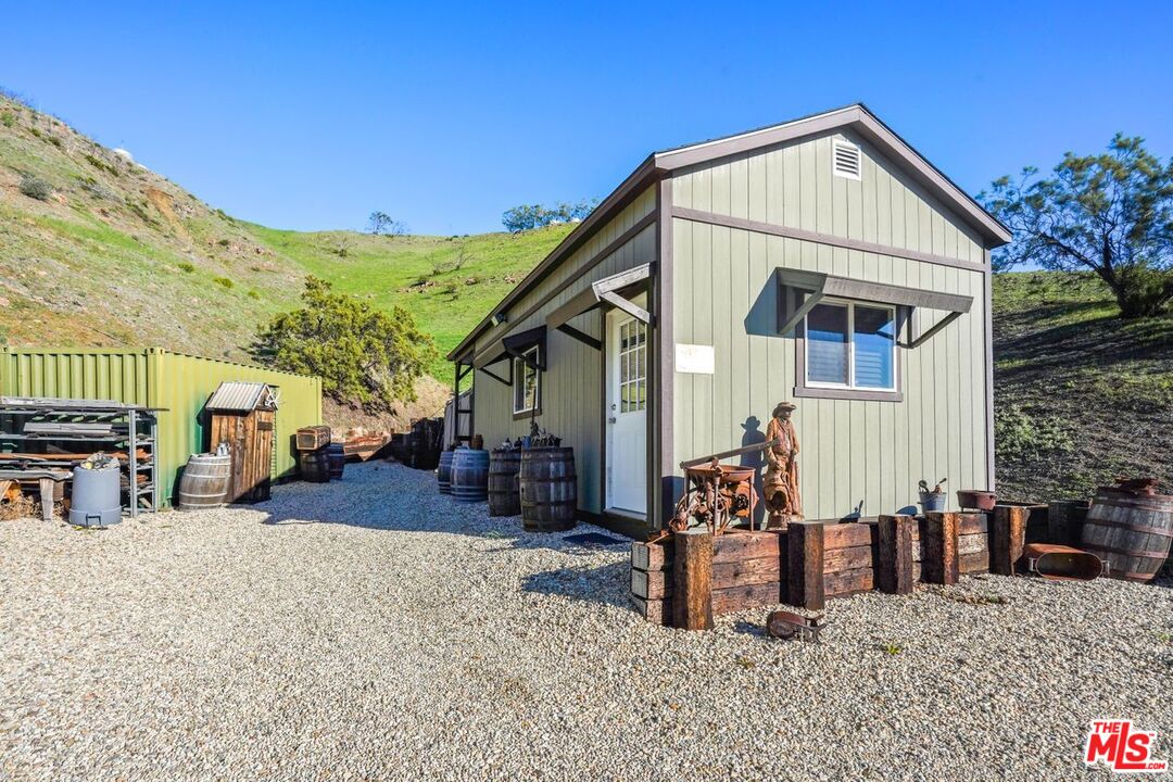 Malibu, California, 90265, United States, 3 Bedrooms Bedrooms, ,5 BathroomsBathrooms,Residential,For Sale,1760358