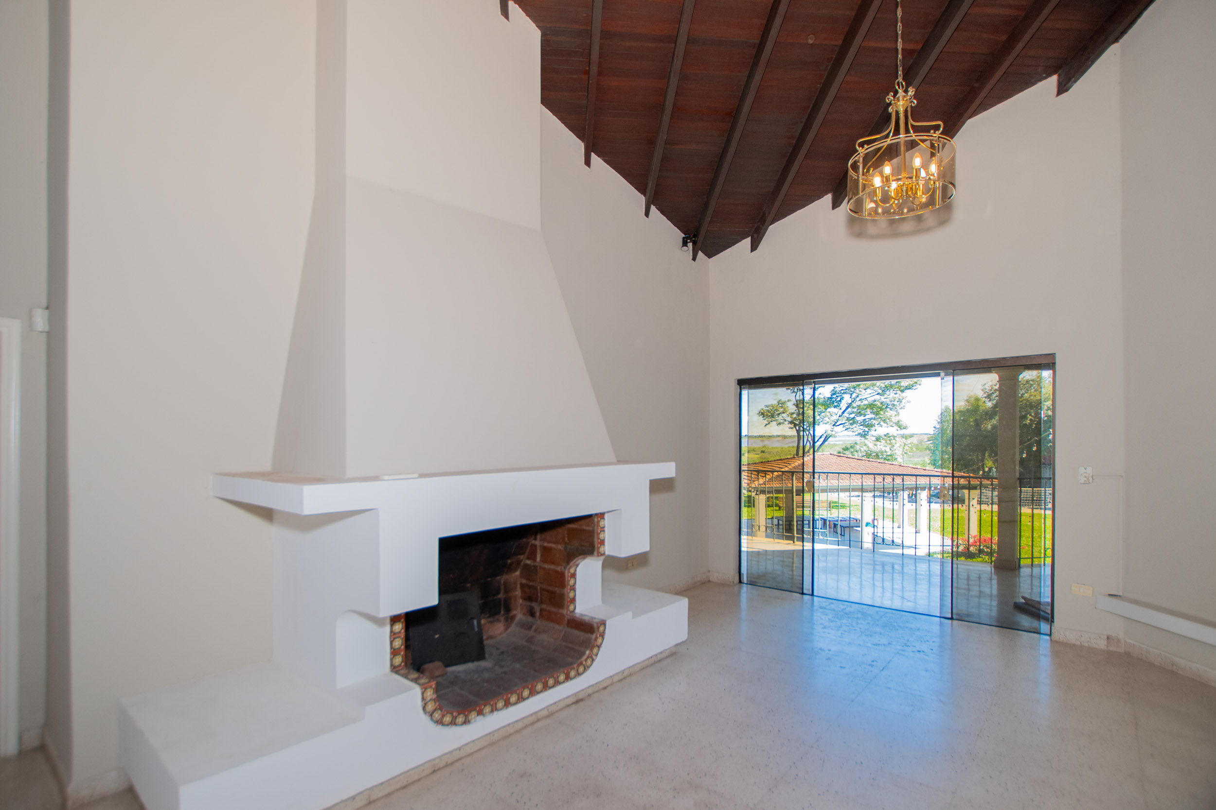  Exclusive Riverfront Residence in Ita Enramada - 物件實景