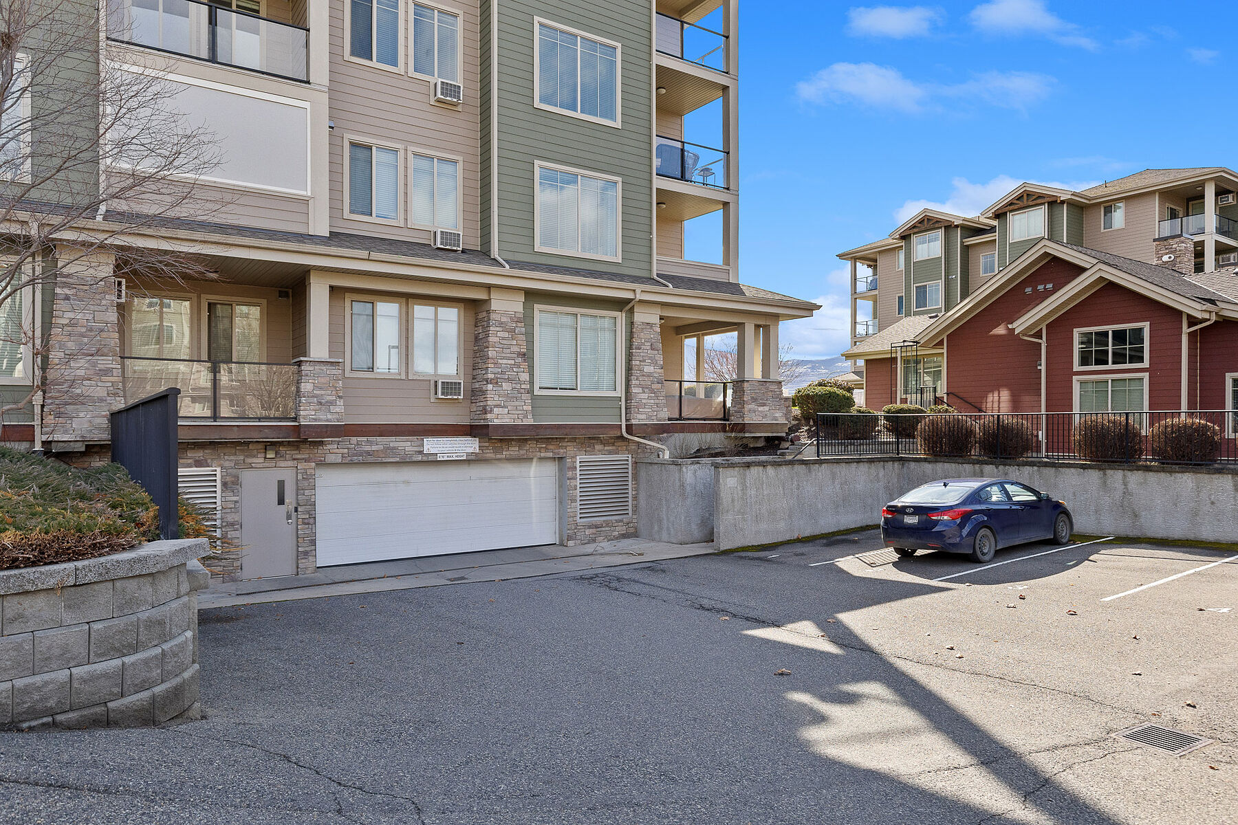  Mission Meadows Condo - 物件實景