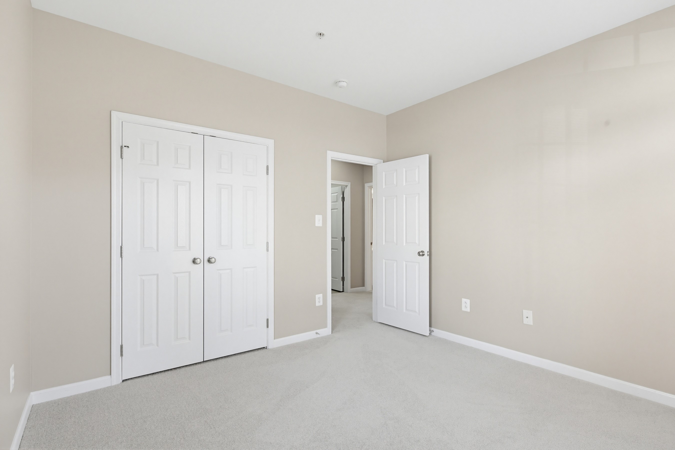  VILLAGES OF URBANA - 物件實景