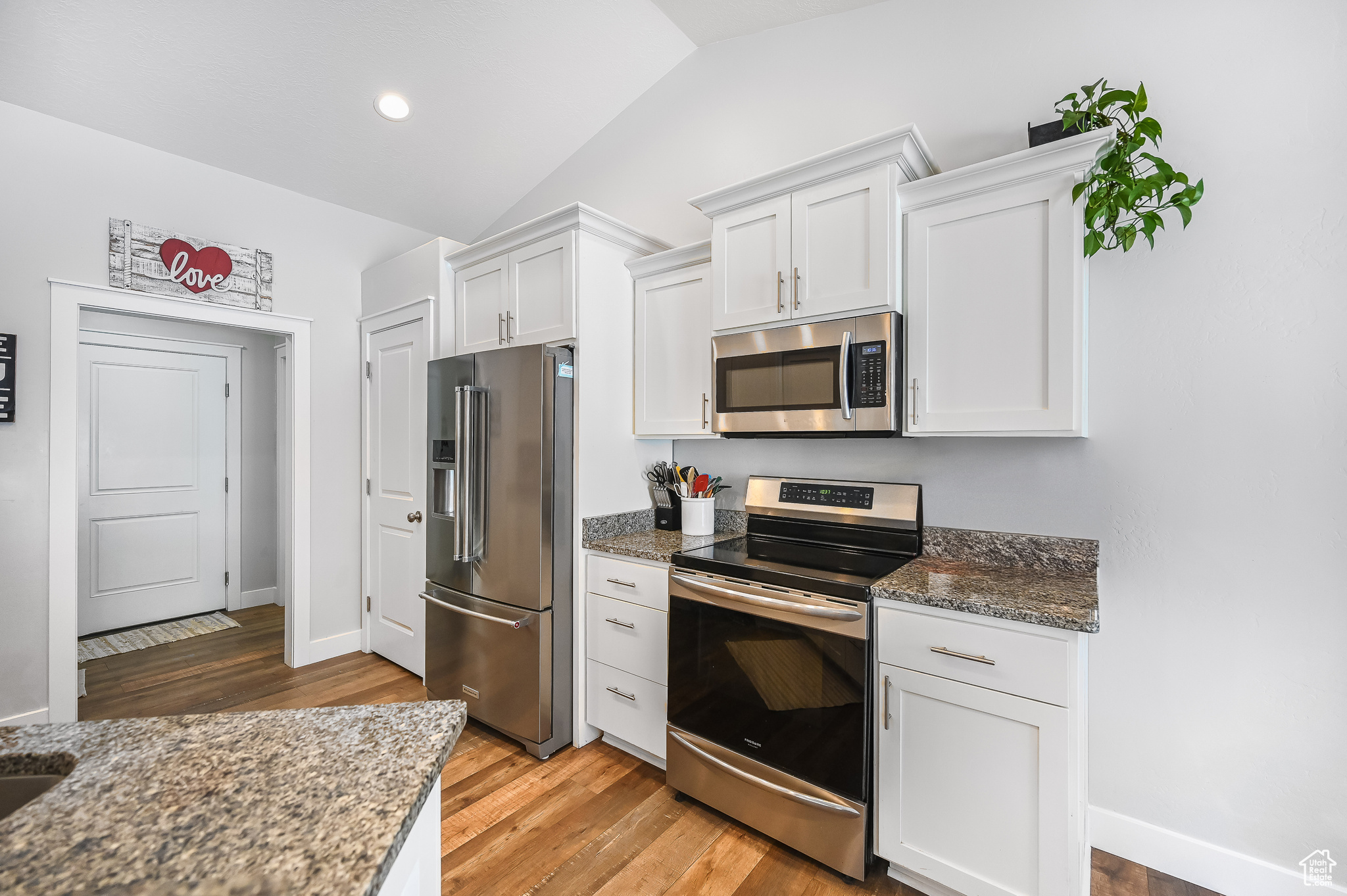 Richmond, Utah, 84333, United States, 2 Bedrooms Bedrooms, ,3 BathroomsBathrooms,Residential,For Sale,1979865