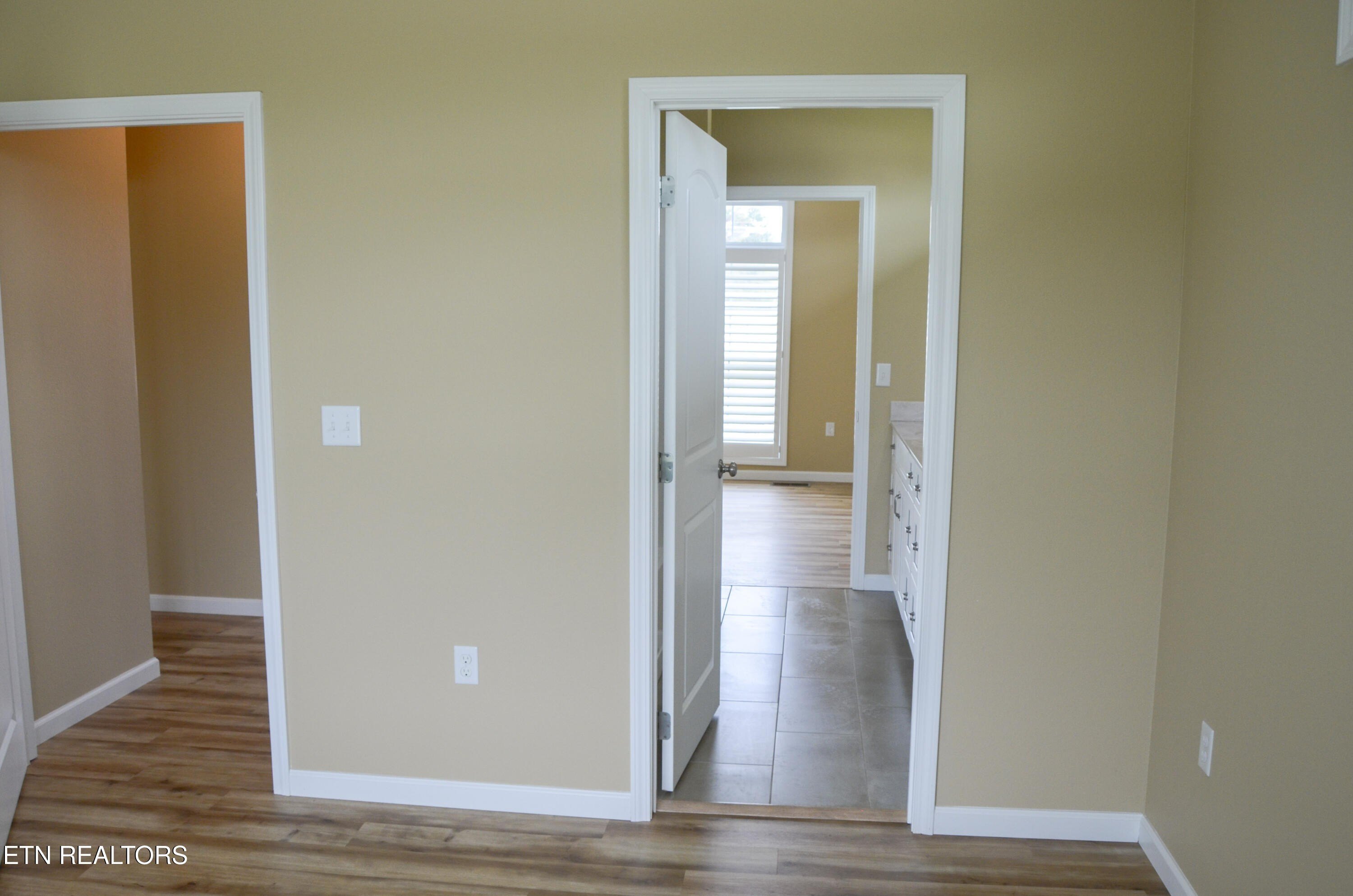 Crossville, Tennessee, 38555, United States, 3 Bedrooms Bedrooms, ,3 BathroomsBathrooms,Residential,For Sale,1978322