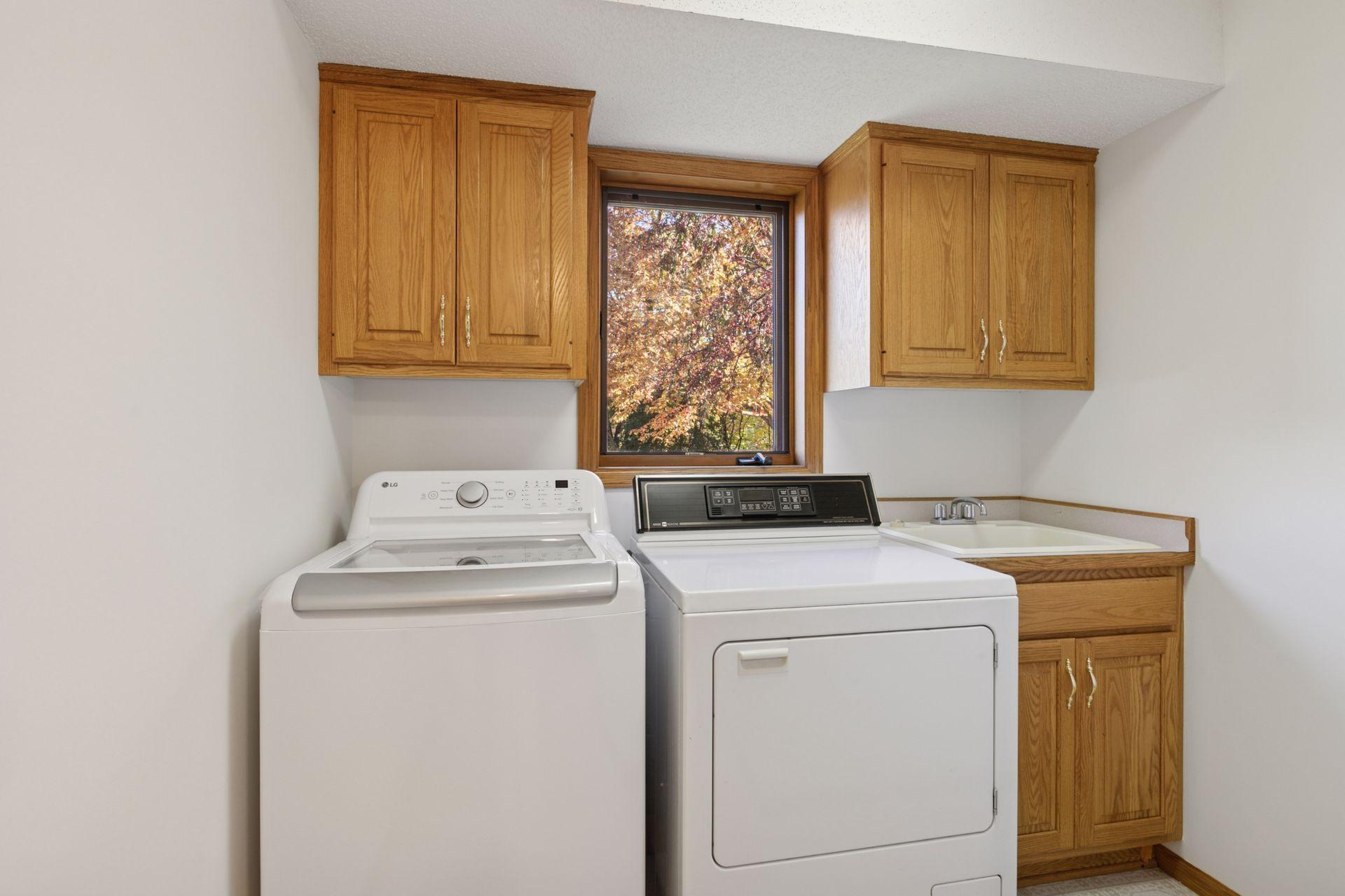 Maple Grove, Minnesota, 55311, United States, 4 Bedrooms Bedrooms, ,3 BathroomsBathrooms,Residential,For Sale,1970714