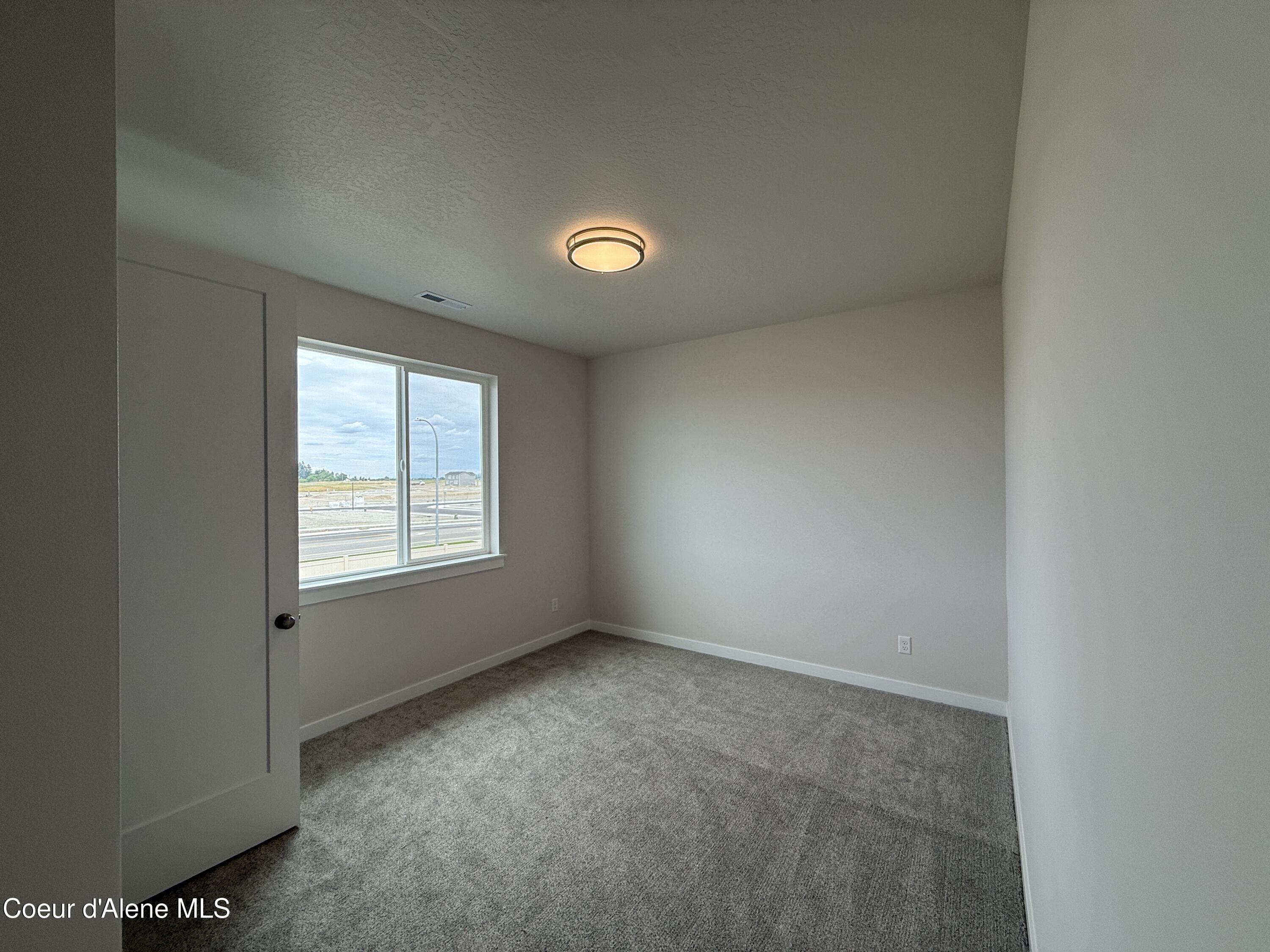 Post Falls, Idaho, 83854, United States, 4 Bedrooms Bedrooms, ,3 BathroomsBathrooms,Residential,For Sale,1927944