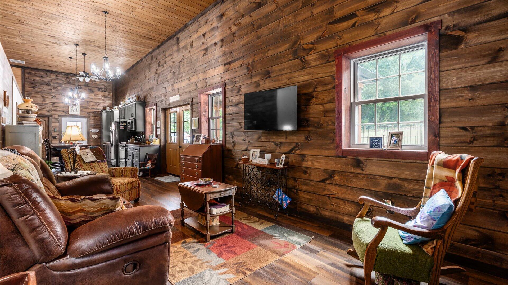 Frazeysburg, Ohio, 43822, United States, 3 Bedrooms Bedrooms, ,2 BathroomsBathrooms,Residential,For Sale,1942173