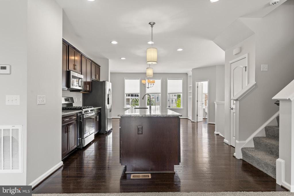 Fredericksburg, Virginia, 22401, United States, 4 Bedrooms Bedrooms, ,4 BathroomsBathrooms,Residential,For Sale,1827439