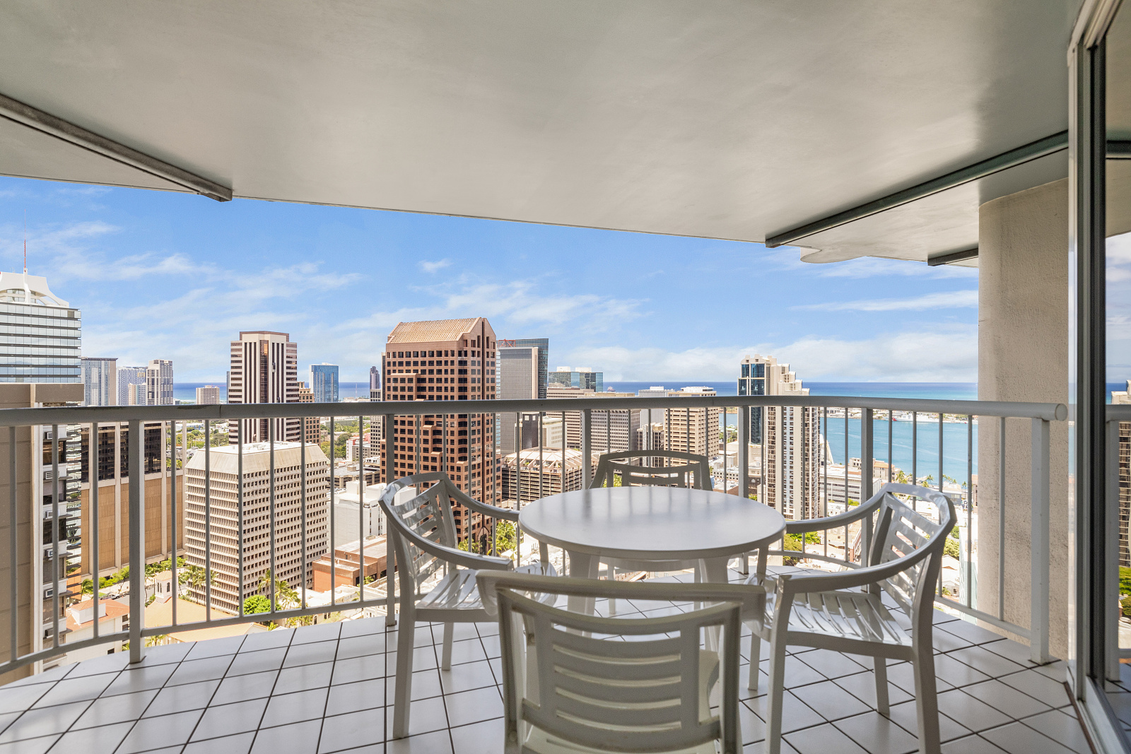 Honolulu, Hawaii, 96817, United States, 2 Bedrooms Bedrooms, ,2 BathroomsBathrooms,Residential,For Sale,1921275