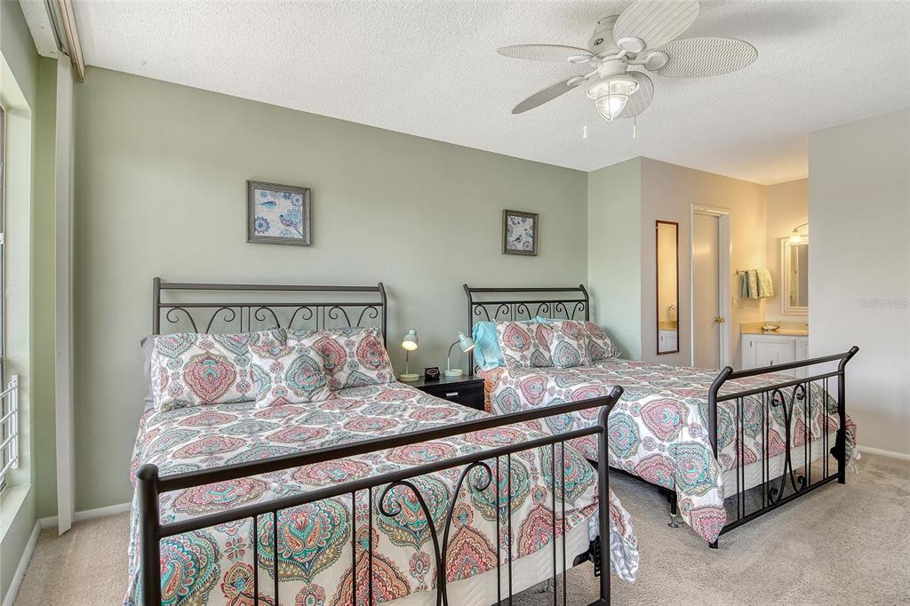 Sarasota, Florida, 34242, United States, 2 Bedrooms Bedrooms, ,3 BathroomsBathrooms,Residential,For Sale,1999014