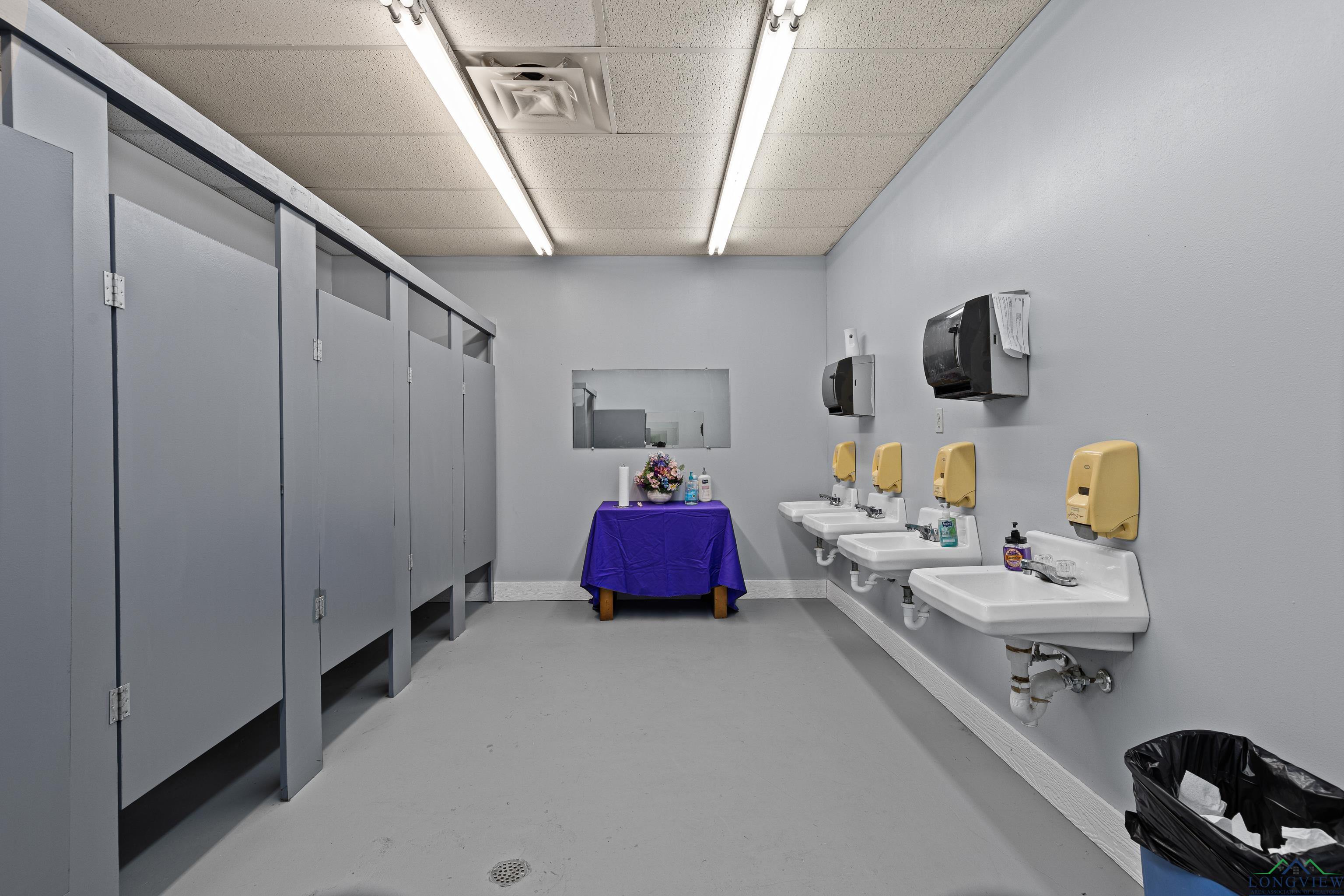 Kilgore, Texas, 75662, United States, ,Residential,For Sale,1690884