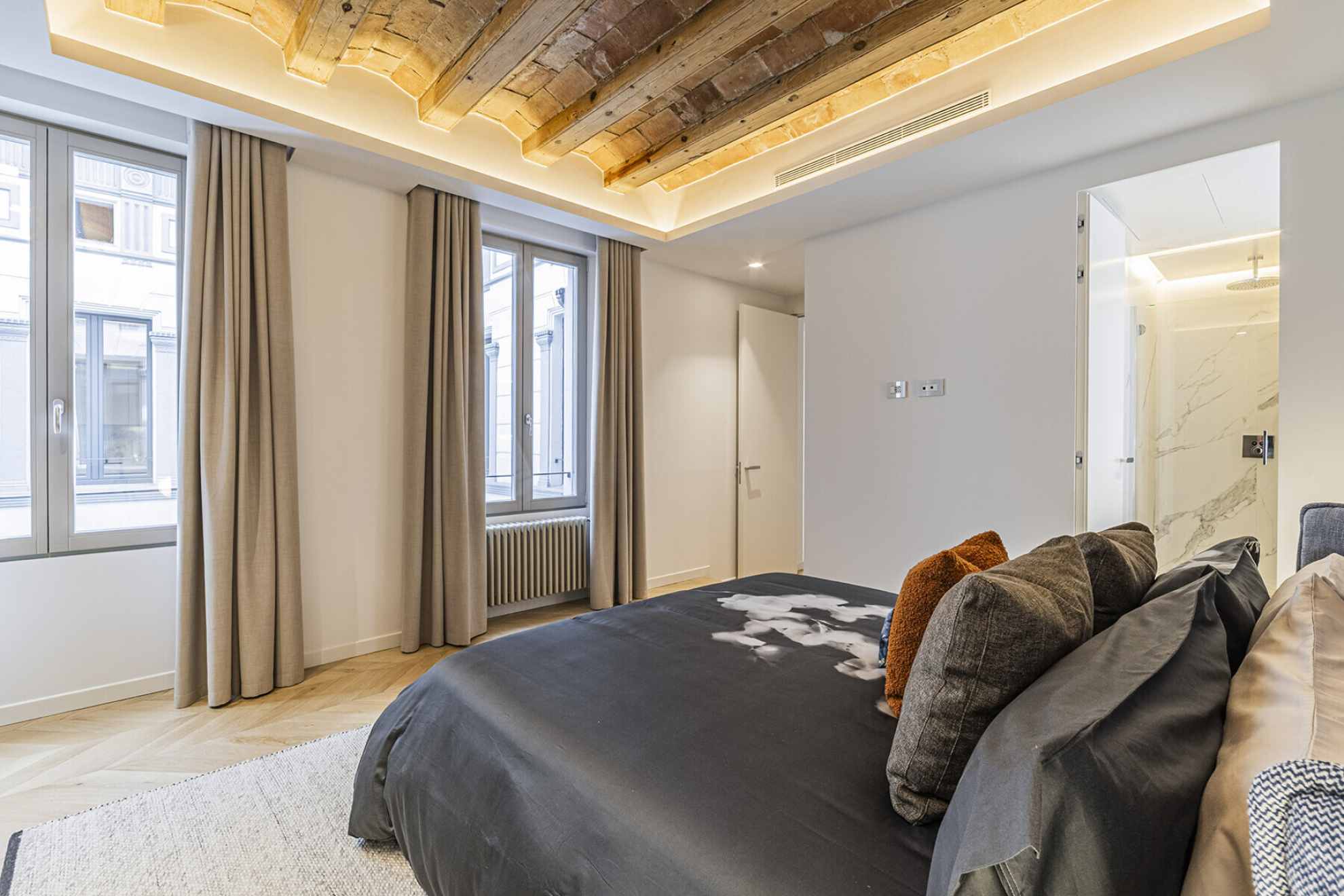  Extraordinary apartment in the heart of the Eixample district - 物件實景