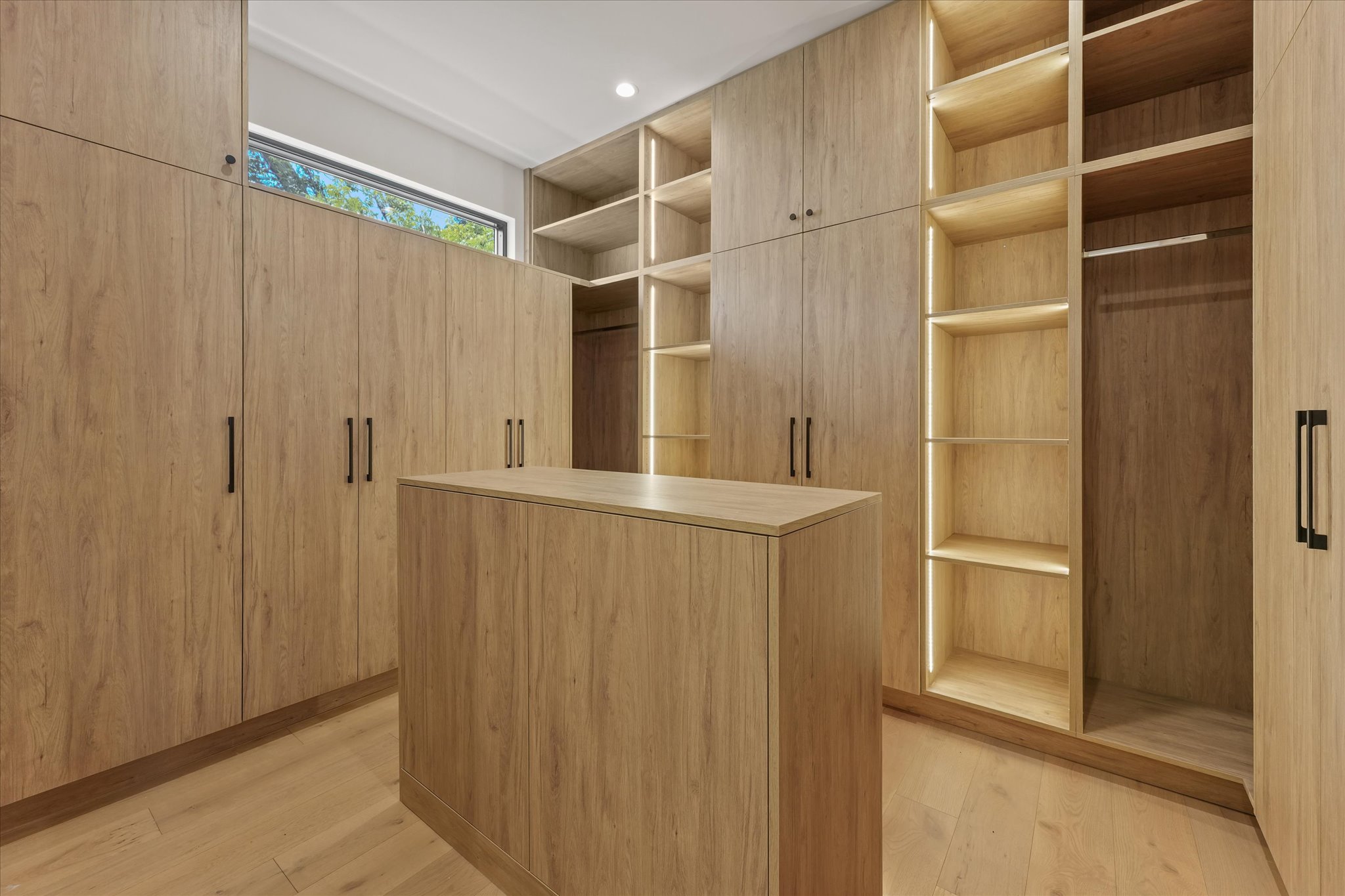  7619 Kenwell Street, Dallas, TX, 75209 - 物件實景