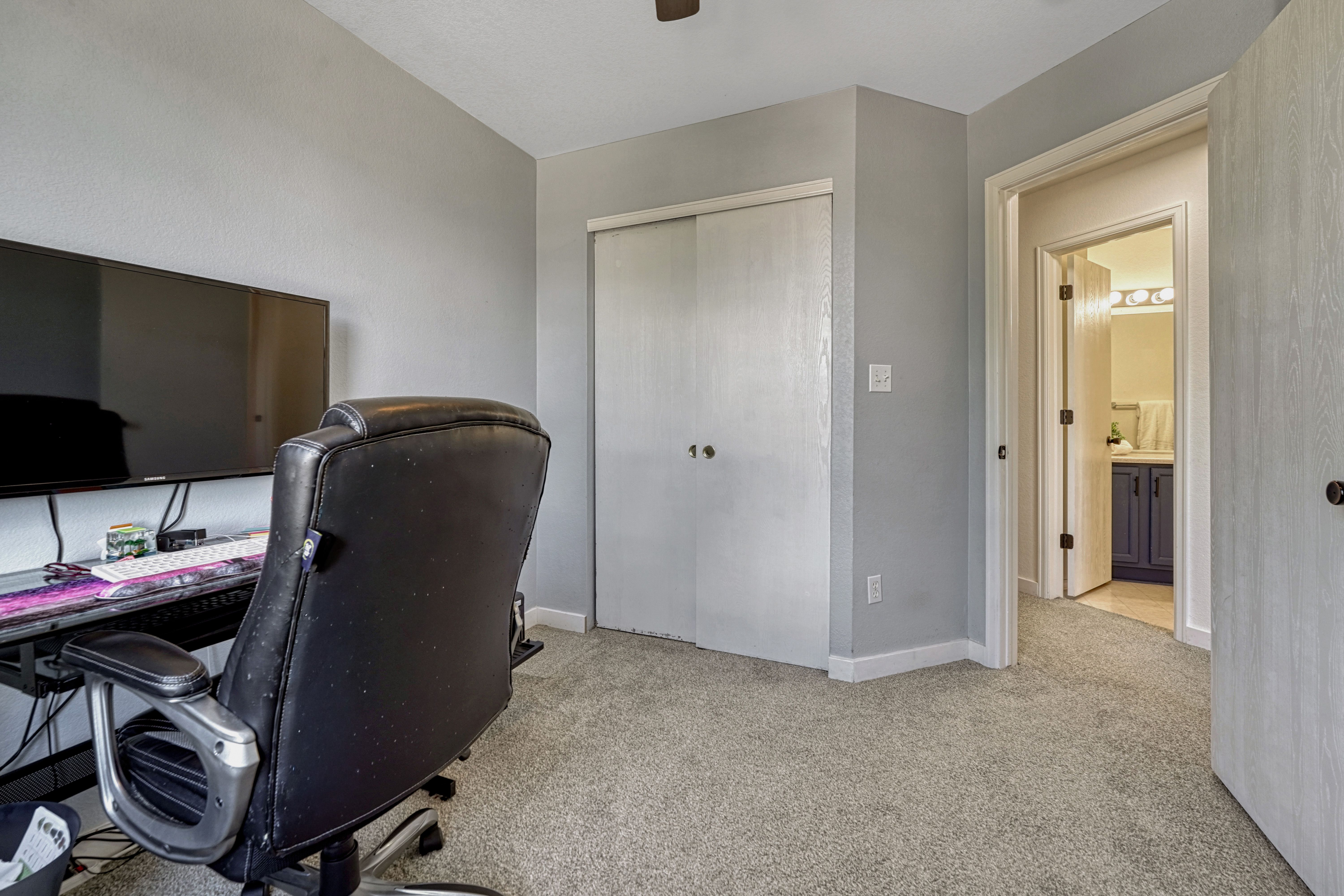  6201 Scottsbluff Drive, Colorado Springs, CO, 80923 - 物件實景