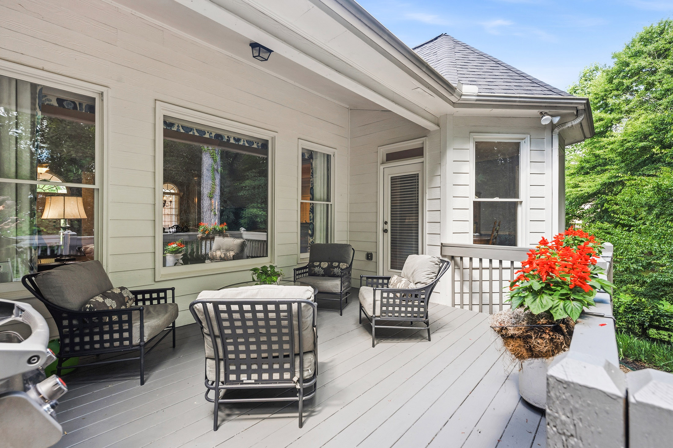  Beautifully Maintained Ranch Home in Unbeatable Location - 物件實景