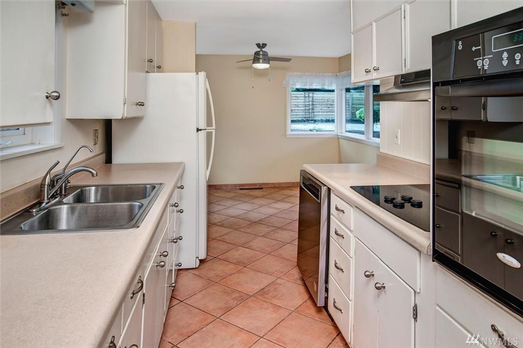 8911 20th Ave NE, Seattle, Washington, 98115, United States, 2 Bedrooms Bedrooms, ,1 BathroomBathrooms,Residential,For Sale,8911 20th Ave NE,1462257