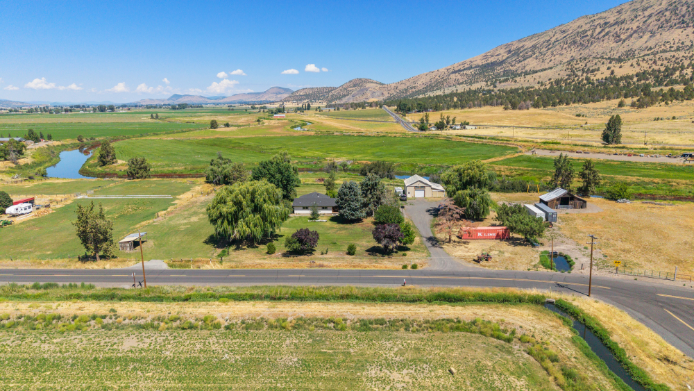 KLAMATH FALLS, Oregon, 97603, United States, 3 Bedrooms Bedrooms, ,2 BathroomsBathrooms,Residential,For Sale,1984285