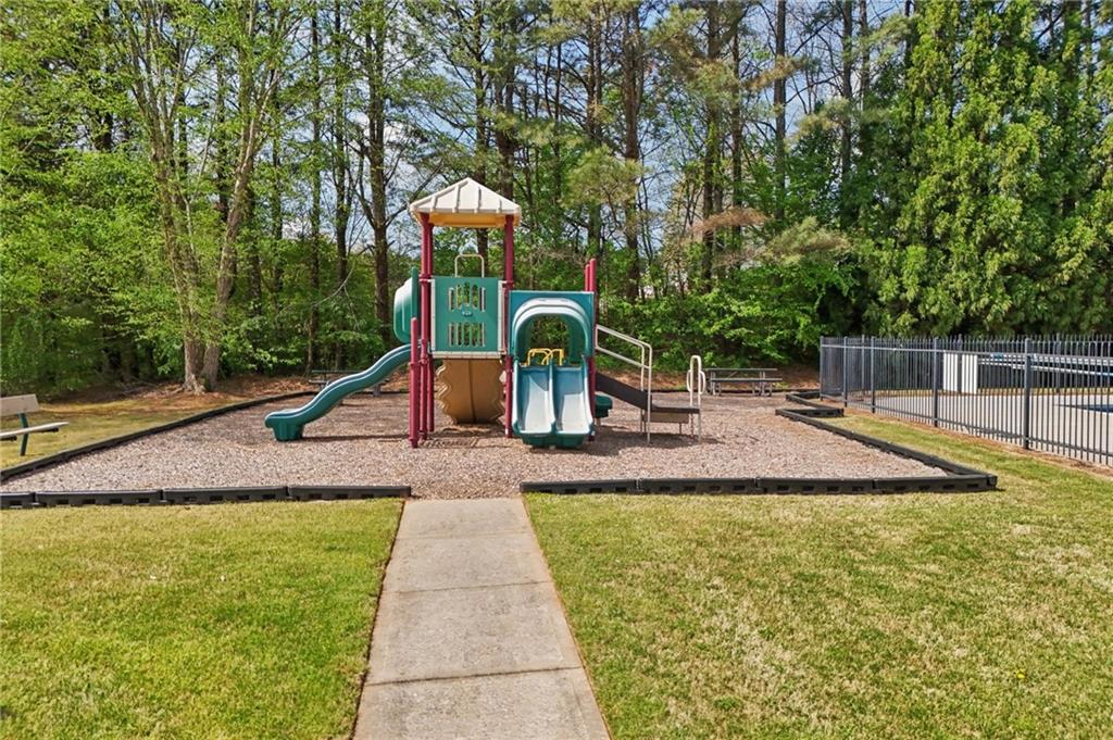Canton, Georgia, 30115, United States, 6 Bedrooms Bedrooms, ,4 BathroomsBathrooms,Residential,For Sale,2035278