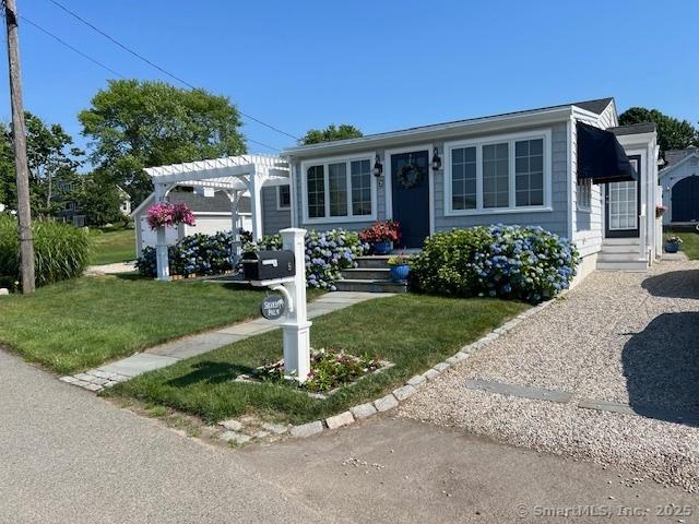 Clinton, Connecticut, 06413, United States, 3 Bedrooms Bedrooms, ,2 BathroomsBathrooms,Residential,For Sale,1914368