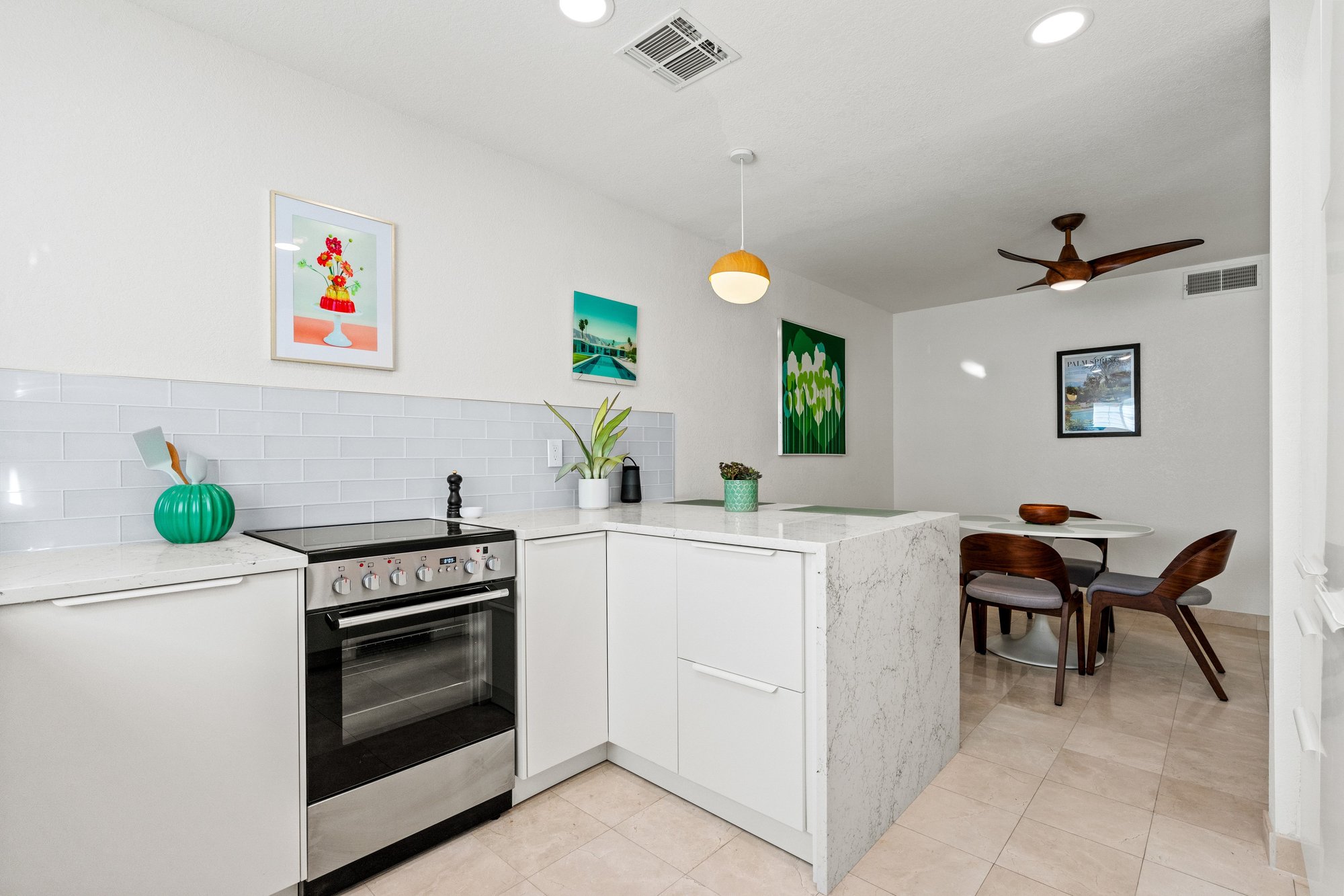 South Facing Renovated Furnished Condo - 物件實景