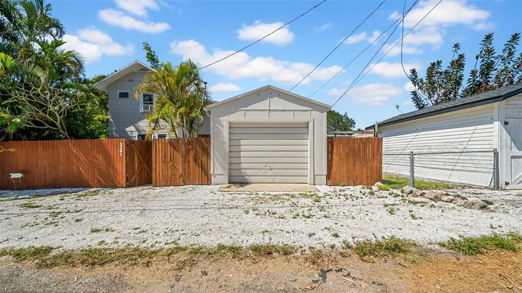 St Petersburg, Florida, 33705, United States, 3 Bedrooms Bedrooms, ,3 BathroomsBathrooms,Residential,For Sale,1778823