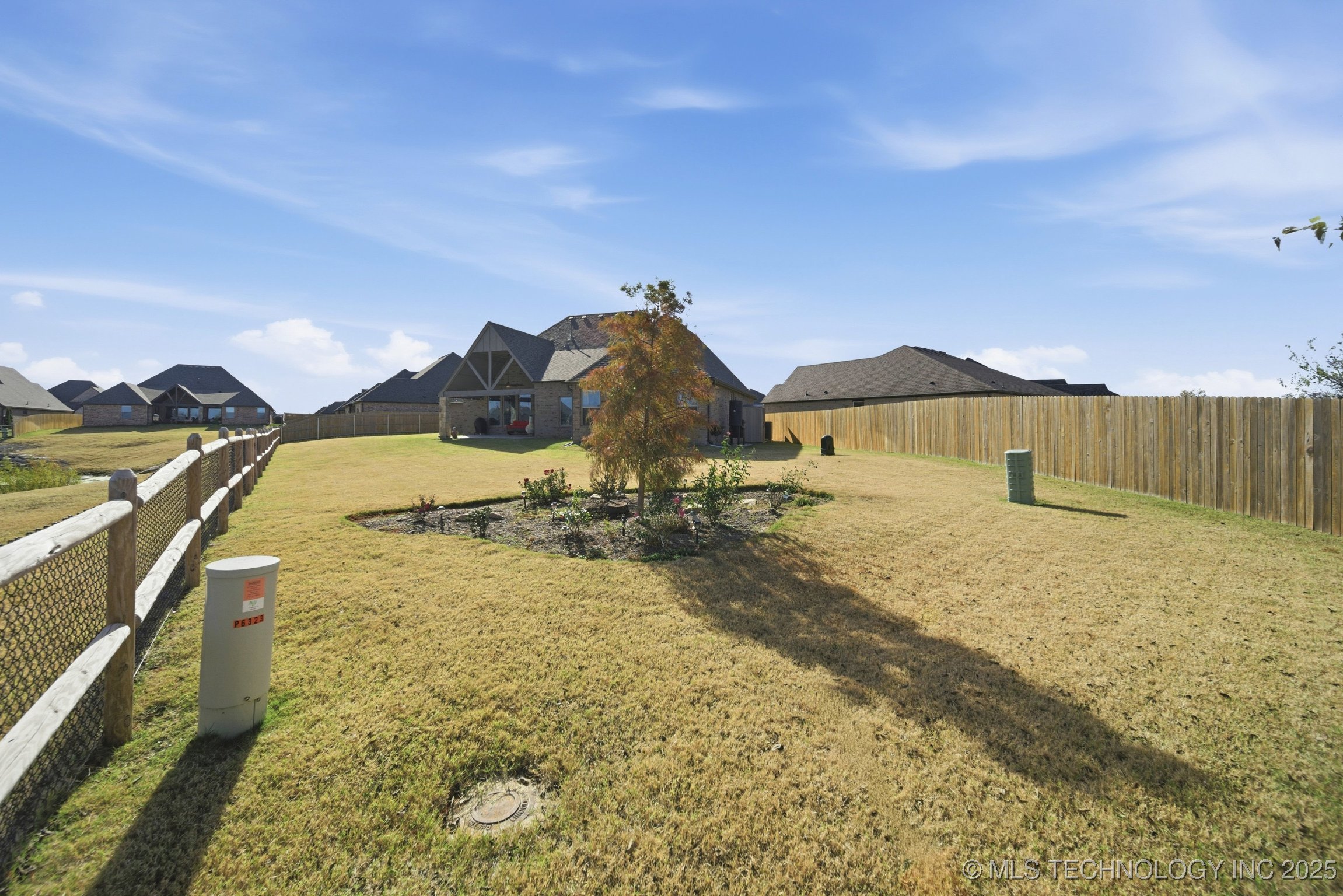 Broken Arrow, Oklahoma, 74014, United States, 4 Bedrooms Bedrooms, ,3 BathroomsBathrooms,Residential,For Sale,1992864