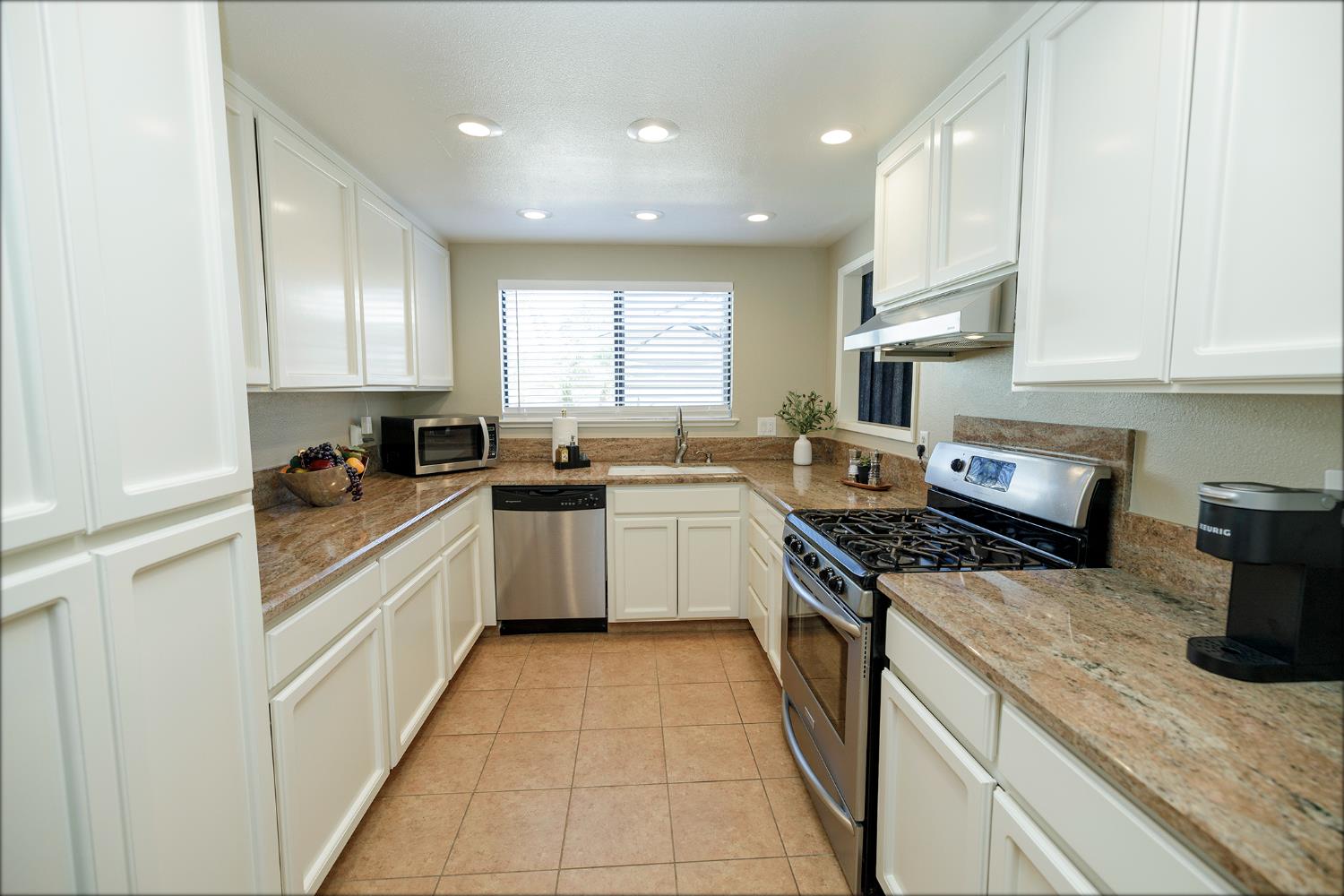 Modesto, California, 95356, United States, 2 Bedrooms Bedrooms, ,2 BathroomsBathrooms,Residential,For Sale,1892896