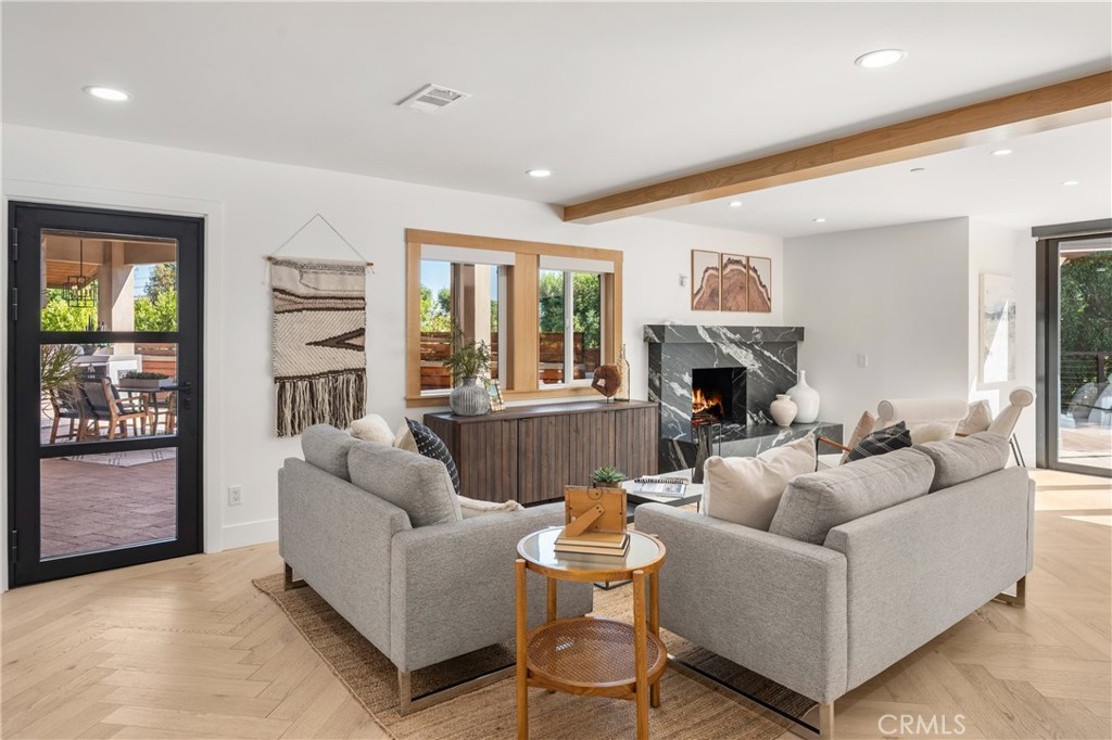 Yorba Linda, California, 92886, United States, 5 Bedrooms Bedrooms, ,6 BathroomsBathrooms,Residential,For Sale,1891782