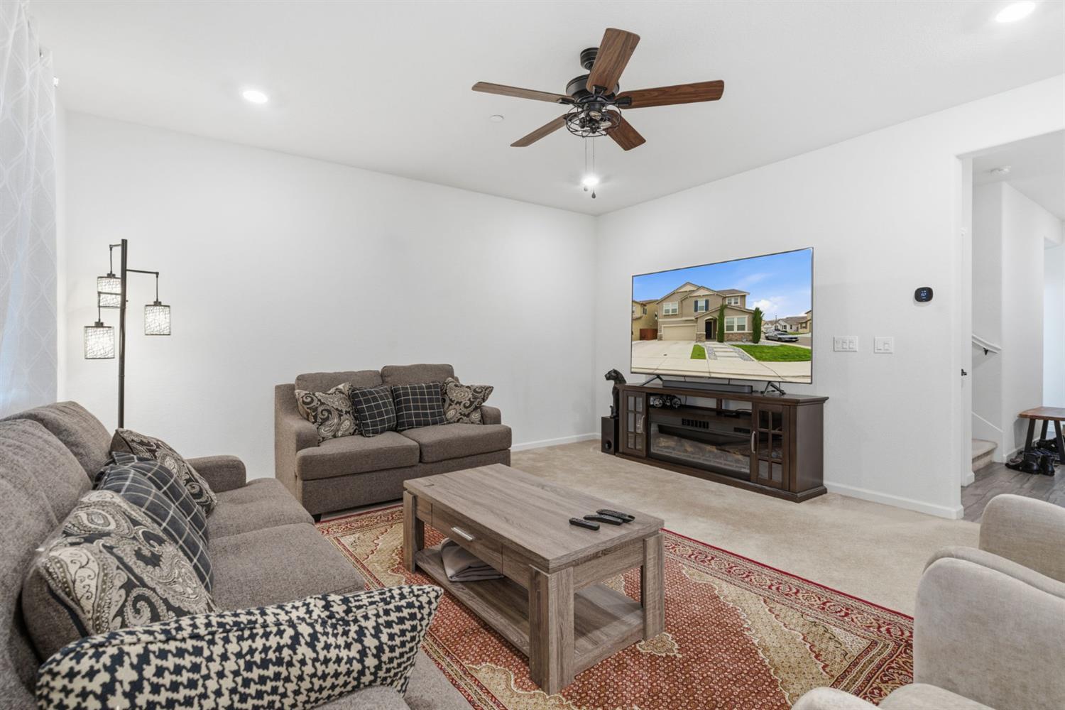 Manteca, California, 95337, United States, 4 Bedrooms Bedrooms, ,3 BathroomsBathrooms,Residential,For Sale,2001194