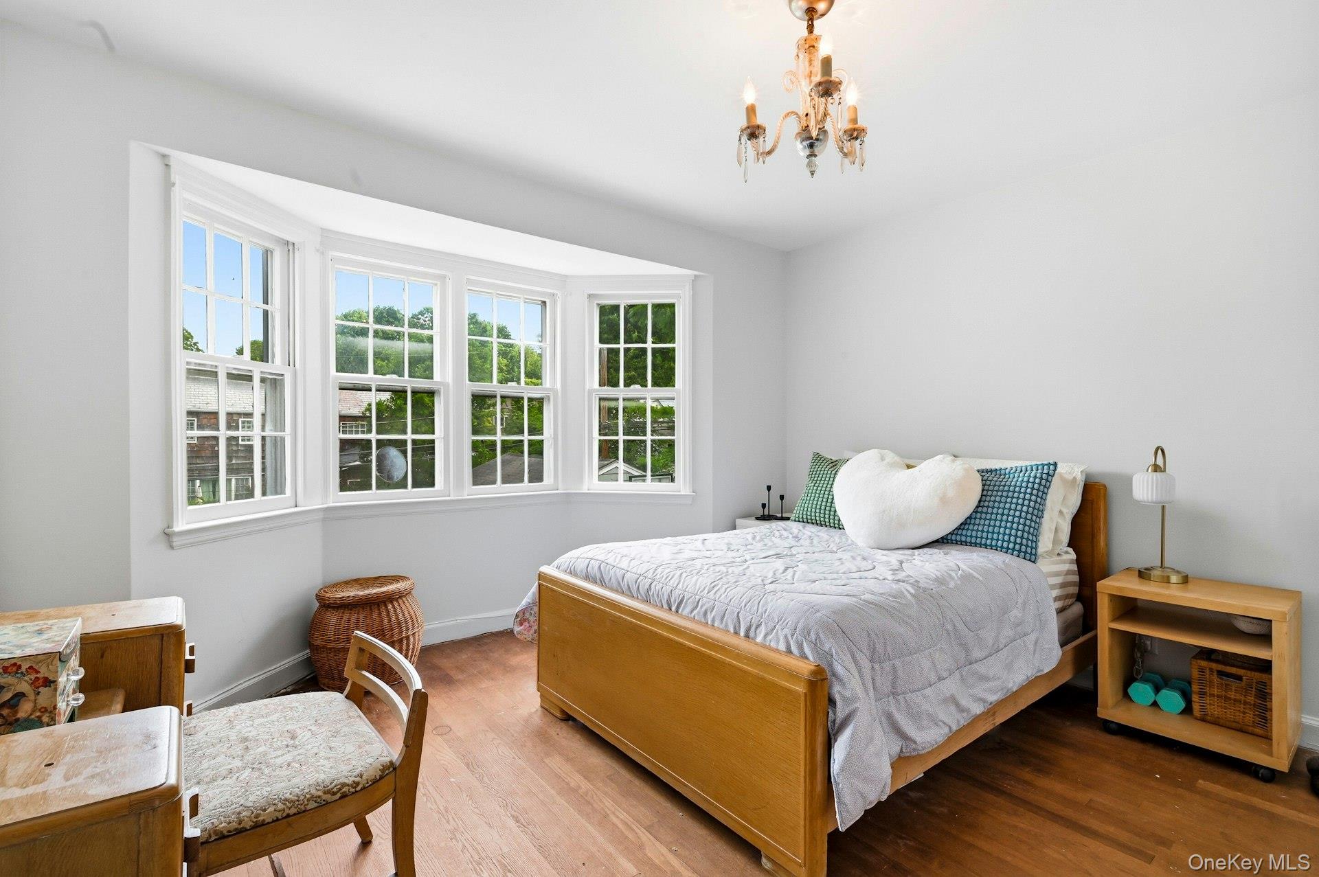  17 Monfort Road, Port Washington, NY, 11050 - 物件實景