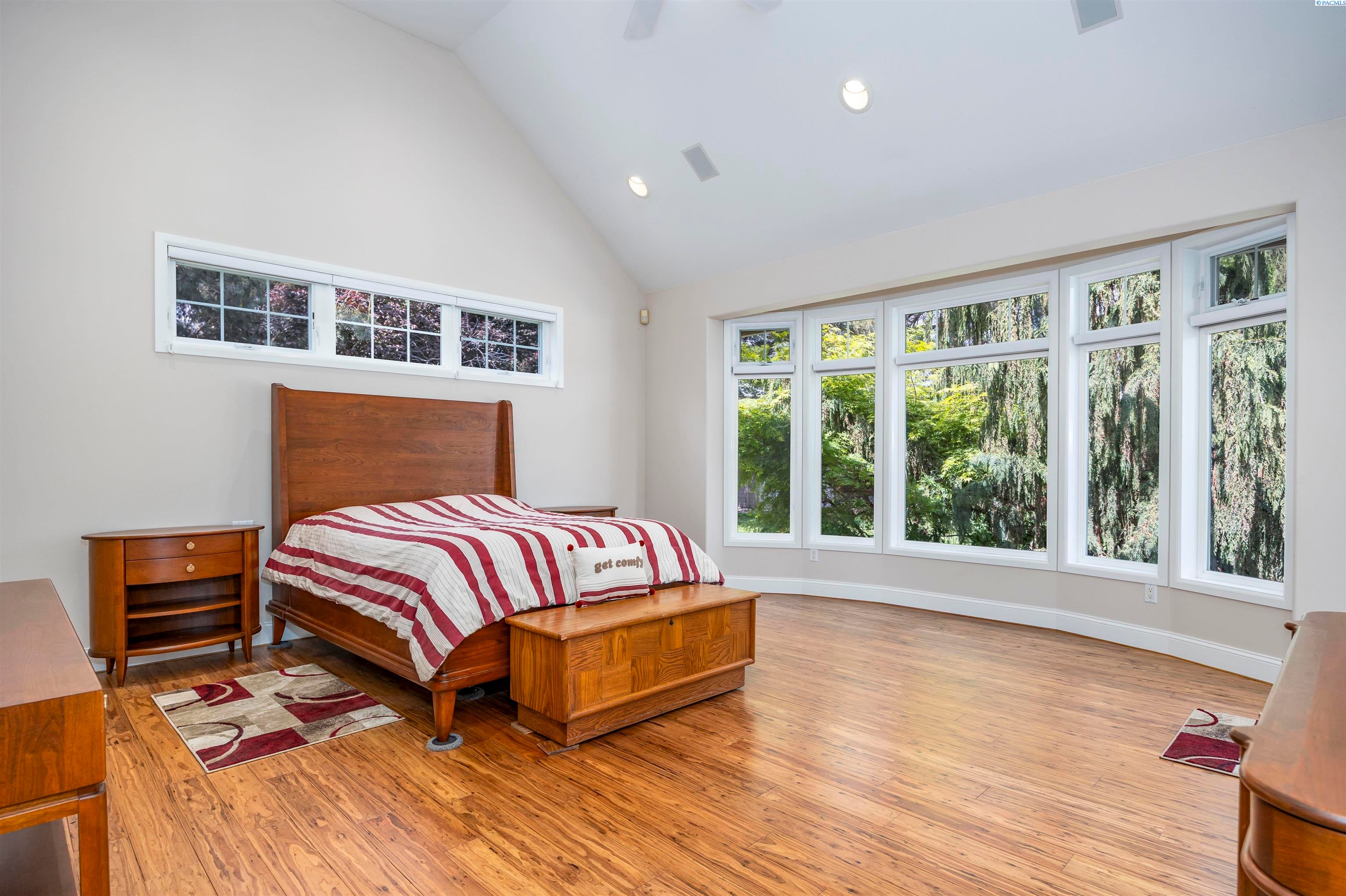 Pasco, Washington, 99301, United States, 3 Bedrooms Bedrooms, ,3 BathroomsBathrooms,Residential,For Sale,1979985