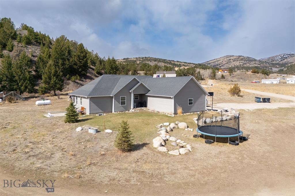Anaconda, Montana, 59711, United States, 5 Bedrooms Bedrooms, ,3 BathroomsBathrooms,Residential,For Sale,1923651