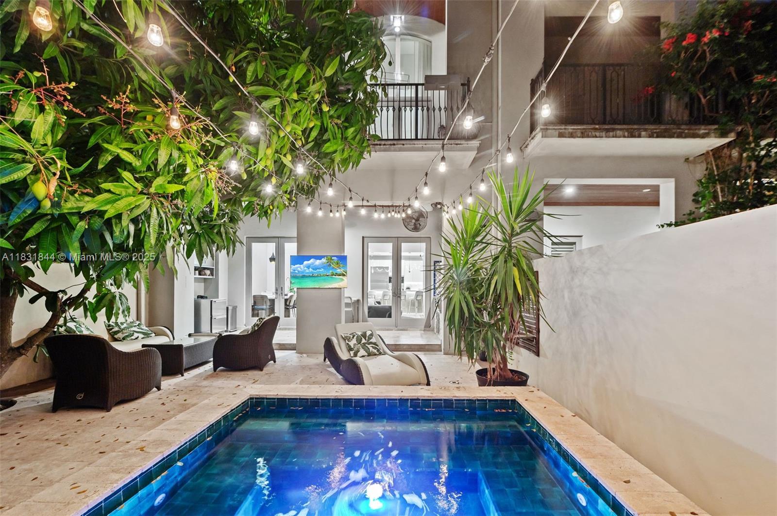 Miami, Florida, 33143, United States, 3 Bedrooms Bedrooms, ,4 BathroomsBathrooms,Residential,For Sale,1885416
