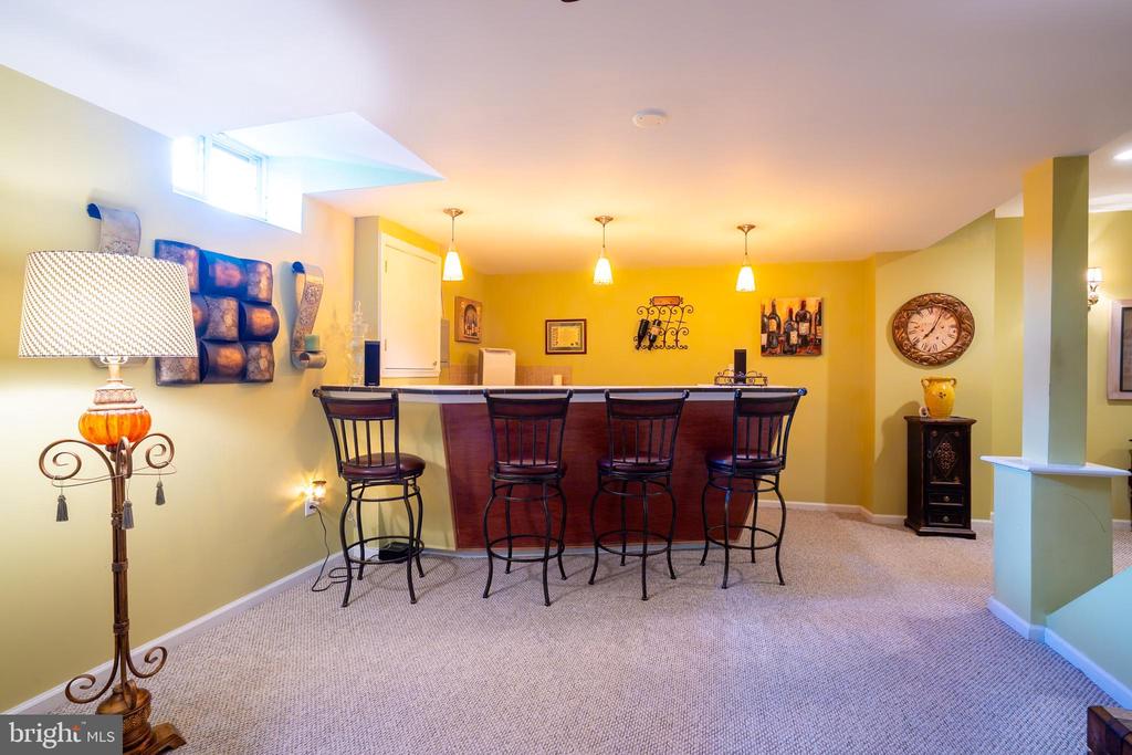 Monroe Township, New Jersey, 08831, United States, 5 Bedrooms Bedrooms, ,4 BathroomsBathrooms,Residential,For Sale,1895133