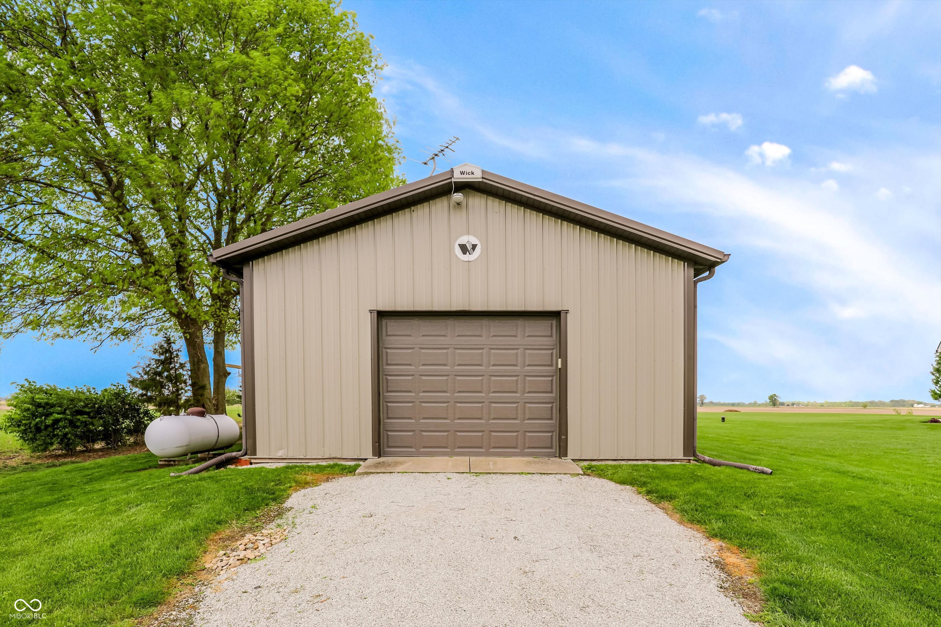 Shelbyville, Indiana, 46176, United States, 4 Bedrooms Bedrooms, ,3 BathroomsBathrooms,Residential,For Sale,2042484
