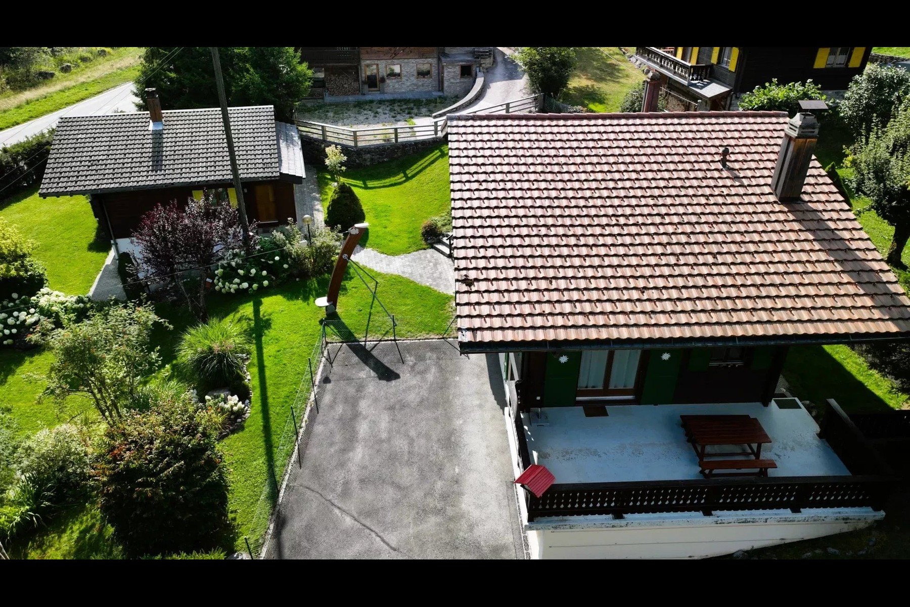  Spacious, perfectly maintained 6.5-room chalet with garden - 物件實景