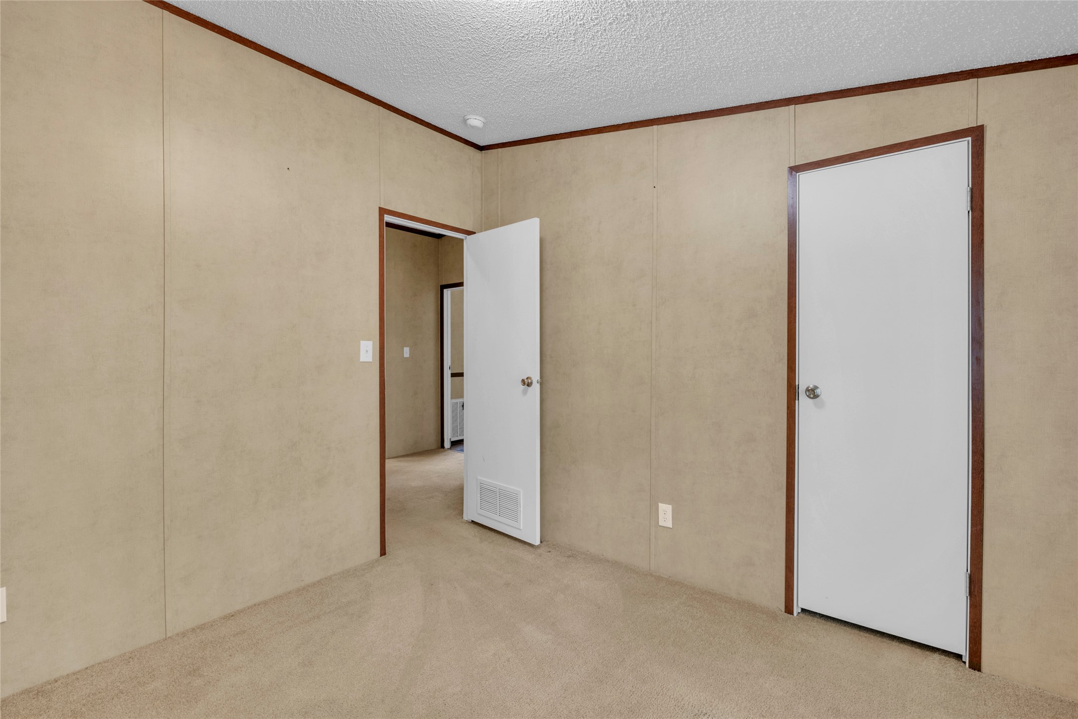 Waco, Texas, 76705, United States, 4 Bedrooms Bedrooms, ,2 BathroomsBathrooms,Residential,For Sale,1960716