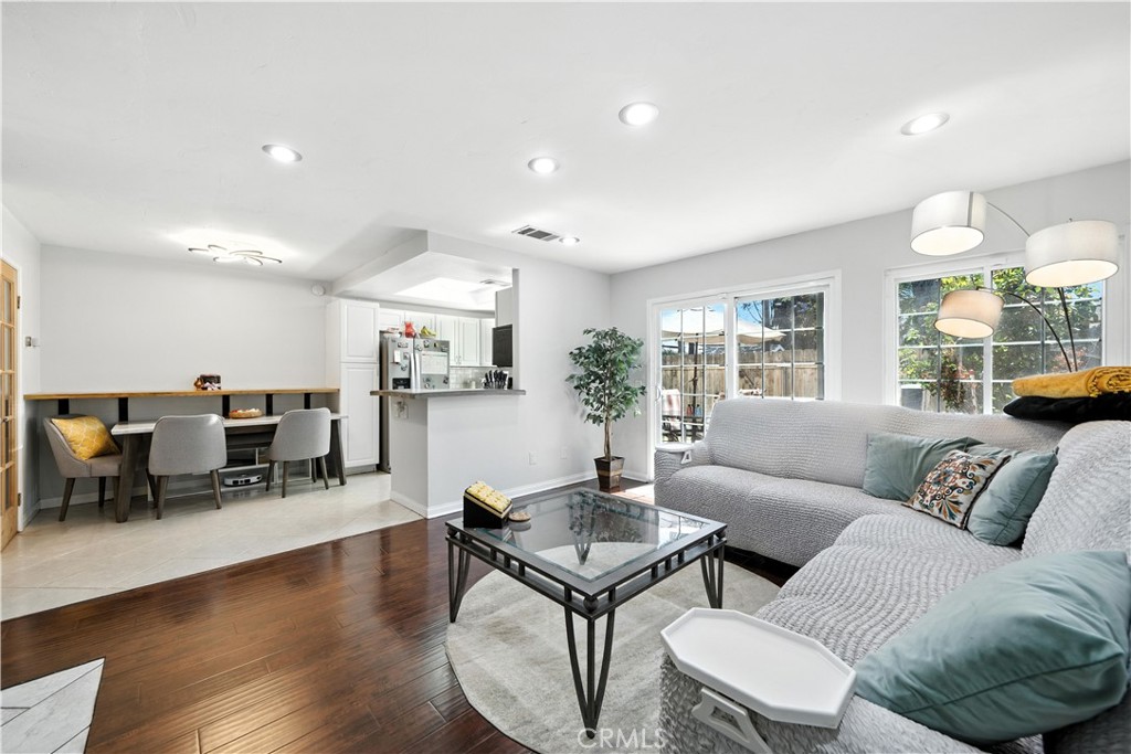 El Cajon, California, 92019, United States, 2 Bedrooms Bedrooms, ,3 BathroomsBathrooms,Residential,For Sale,1921774
