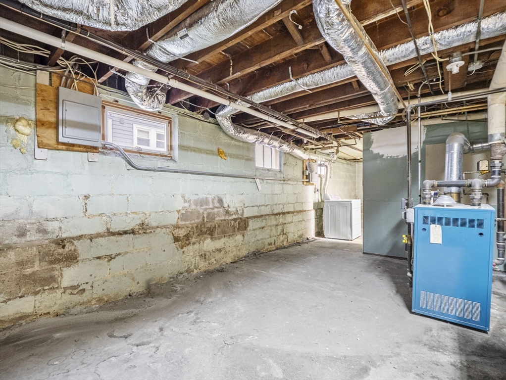 Belmont, Massachusetts, 02478, United States, 3 Bedrooms Bedrooms, ,1 BathroomBathrooms,Residential,For Sale,1988371