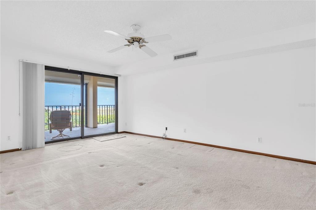 St Pete Beach, Florida, 33706, United States, 2 Bedrooms Bedrooms, ,2 BathroomsBathrooms,Residential,For Sale,1889983