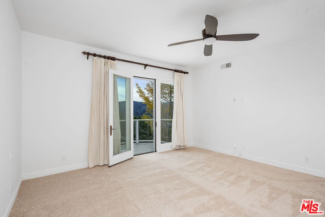 Pacific Palisades, California, 90272, United States, 2 Bedrooms Bedrooms, ,2 BathroomsBathrooms,Residential,For Sale,1991274