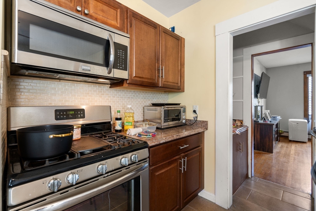 Newton, Massachusetts, 02458, United States, 8 Bedrooms Bedrooms, ,2 BathroomsBathrooms,Residential,For Sale,1940417