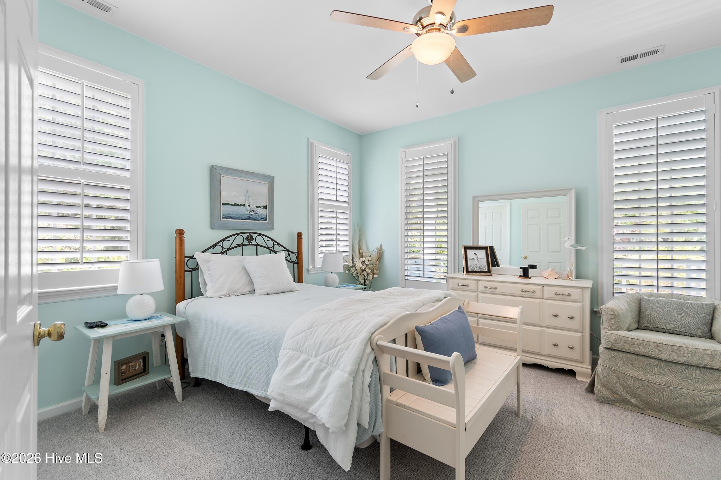 Southport, North Carolina, 28461, United States, 3 Bedrooms Bedrooms, ,2 BathroomsBathrooms,Residential,For Sale,2048471