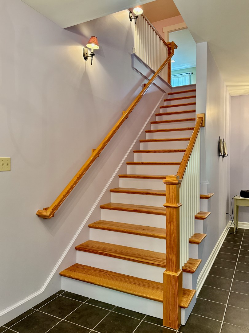 Hawley, Pennsylvania, 18428, United States, 3 Bedrooms Bedrooms, ,4 BathroomsBathrooms,Residential,For Sale,1846687