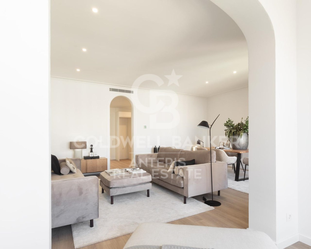 Barcelona, Barcelona, Eixample, La Dreta de l'Eix, Barcelona, Catalonia, ES, 4 Bedrooms Bedrooms, ,2 BathroomsBathrooms,Residential,For Sale,Barcelona, Barcelona, Eixample, La Dreta de l'Eix,1626735