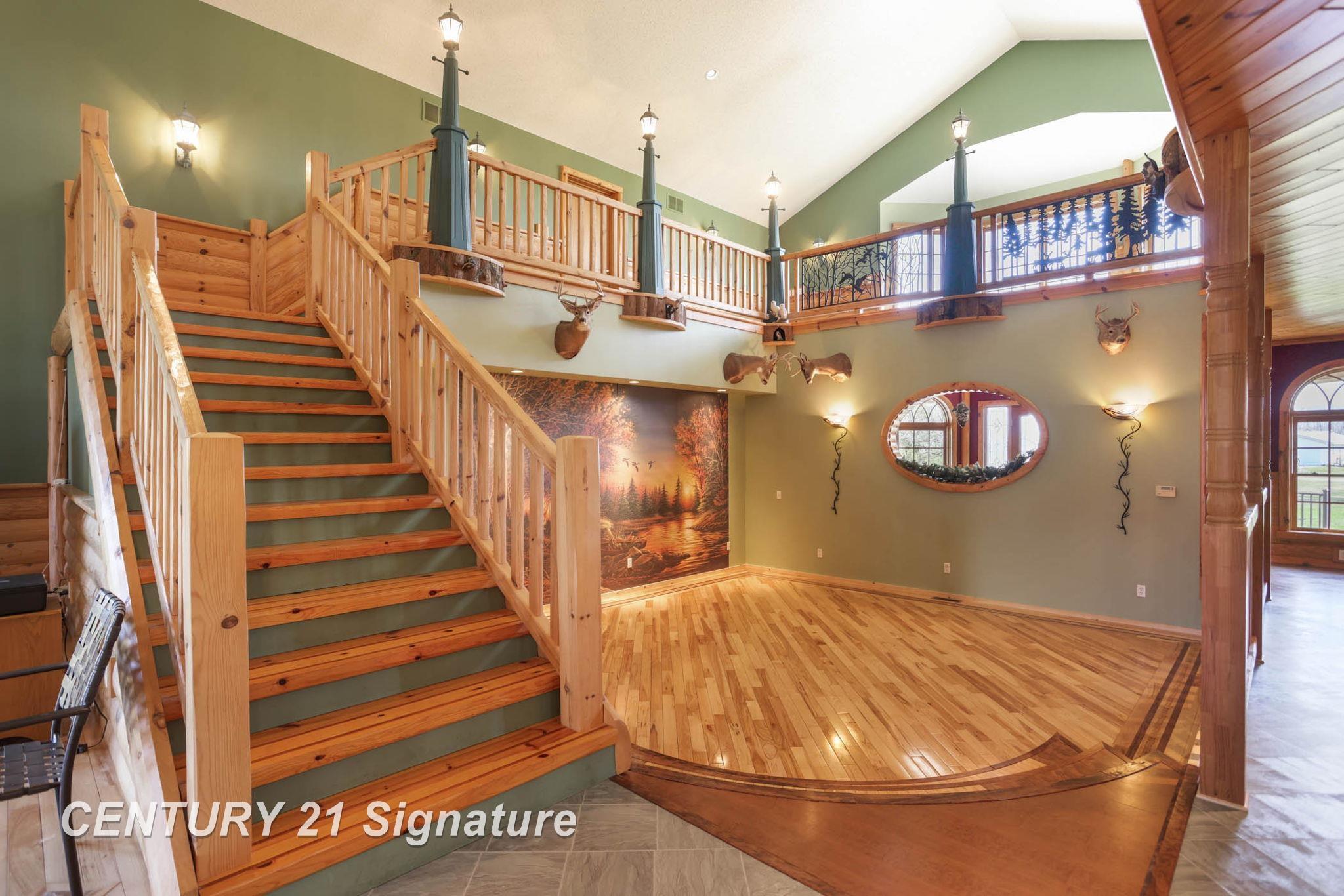 Hemlock, Michigan, 48626, United States, 6 Bedrooms Bedrooms, ,5 BathroomsBathrooms,Residential,For Sale,1984080