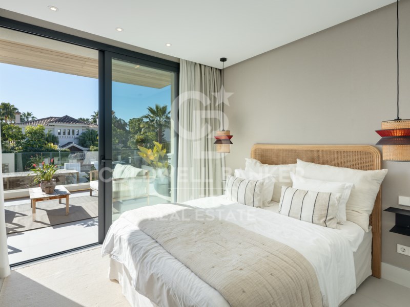 Marbella, Andalusia, ES, 5 Bedrooms Bedrooms, ,5 BathroomsBathrooms,Residential,For Sale,1766587